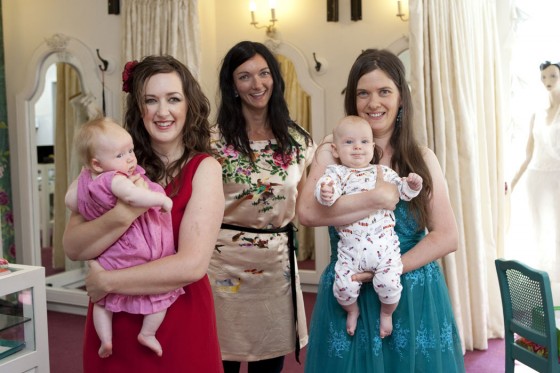 Both ladies holding their 4 month old babies - the contrast between everyday life and the glamour of going to the Oscars!