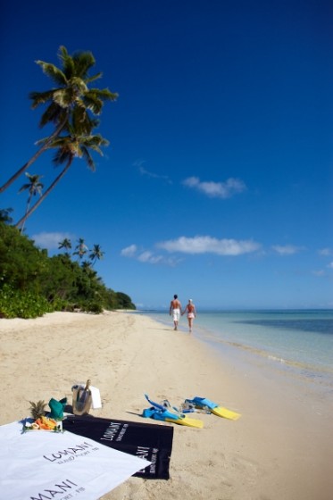 Lomani beach picnic portrait